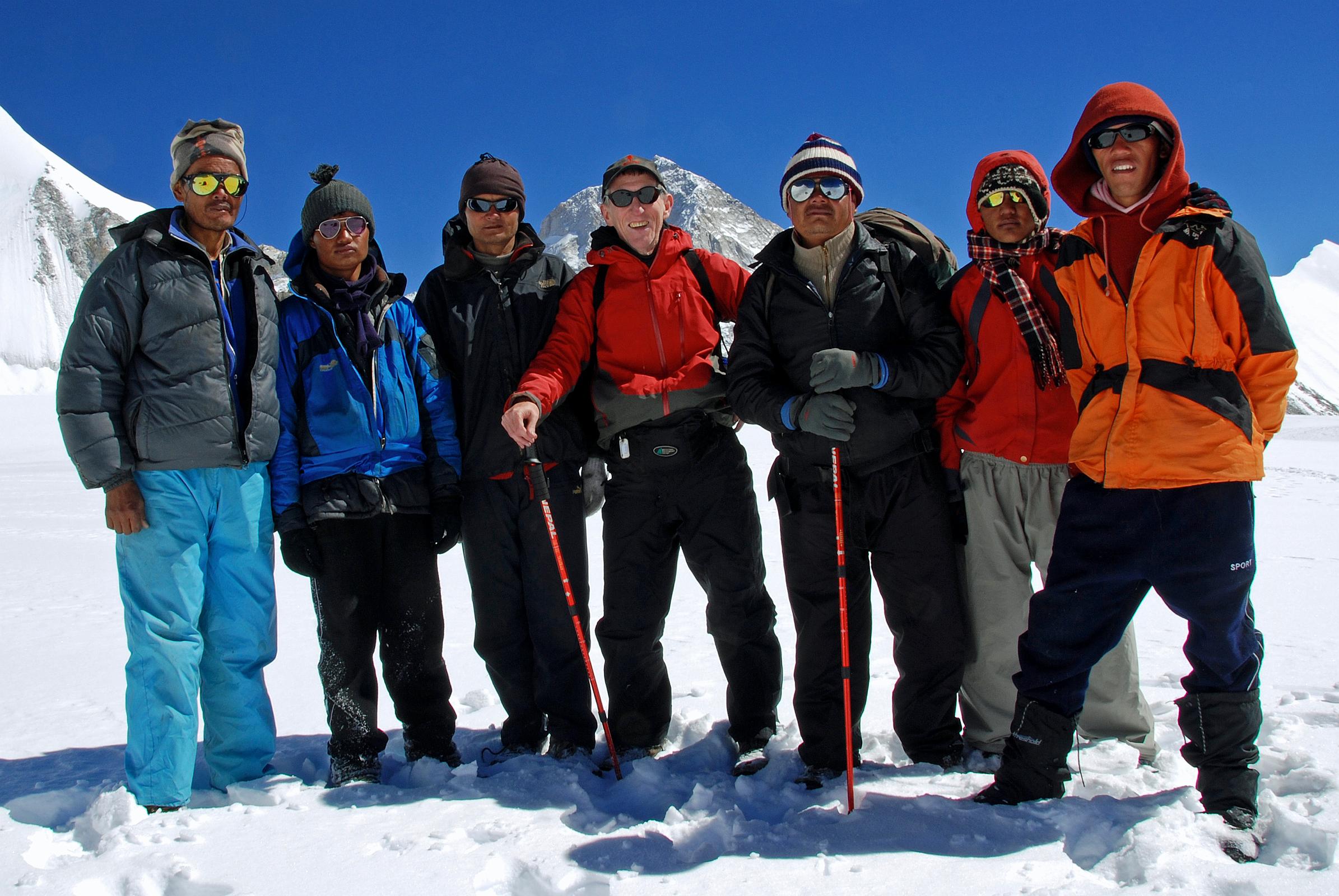 10 15 Climbing Sherpa Palde, Pemba Rinjii, Pal Dorje, Jerome Ryan, Guide Gyan Tamang, Tenzing, Pasang On Glacier To West Col With Makalu Behind
